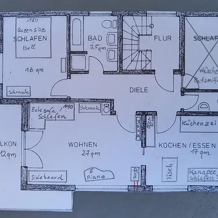 Apartment Mit Klavier